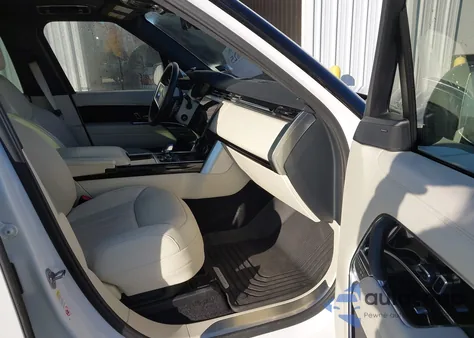 2023 Land Rover Range Rover P400 Se z USA, uszkodzony, nr VIN SALKP9FU9PA086344